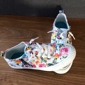 Adorable Blowfish floral tennis shoes.